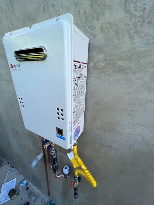Tankless water heater installation for Lake Elsinore Hills District homes